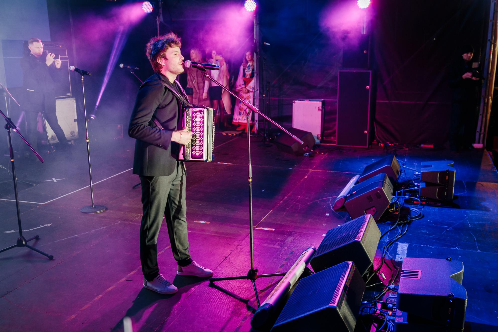 В Киеве песнями, танцами, спектаклями и фаер-шоу встретят весну: где и когда